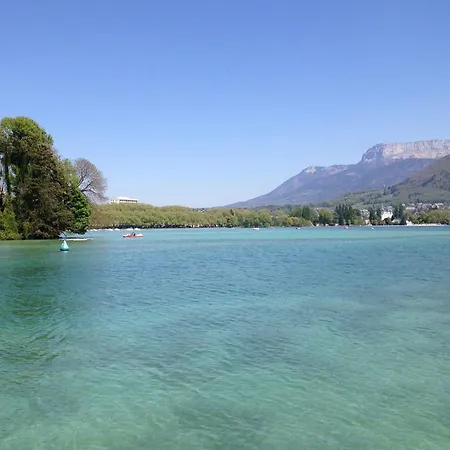 T1 Confortable A 2 Pas Du Centre D'annecy Avec Parking Et Terrasse - Fr-1-432-44 Apartment